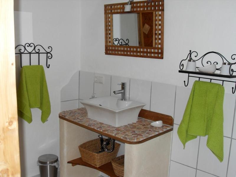 Loblocher Max Und Moritz Neustadt an der Weinstrasse Exterior photo